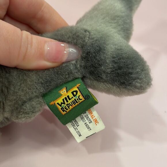 Wild Republic Grey Hammerhead Shark 12” long Excellent Used Condition Like New - Picture 9 of 10